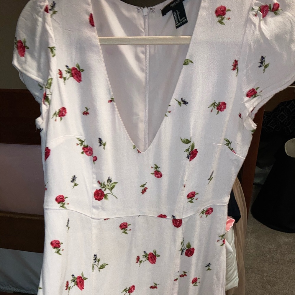Low V-Neck | Paris Dress | Trendy Dresses